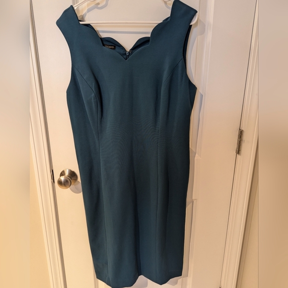 Talbots Dresses & Skirts - Nice dress, scalloped neckline, blue/green color